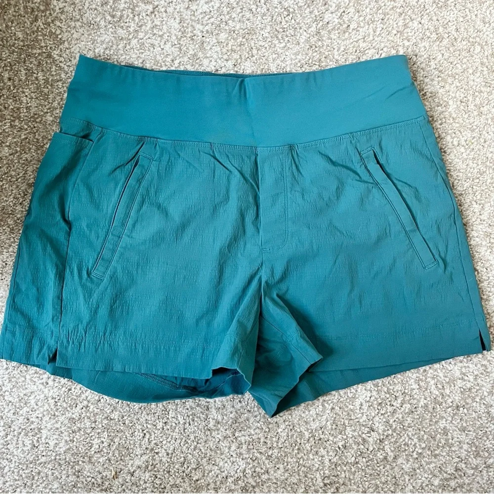 Athleta Trekkie North Short Sz 6 - Picture 2 of 5